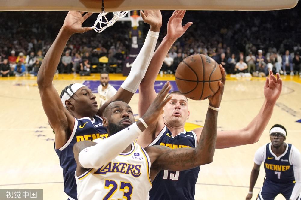 色的攻防两 色的攻防两